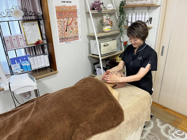 施術（骨盤調整＆エステ）